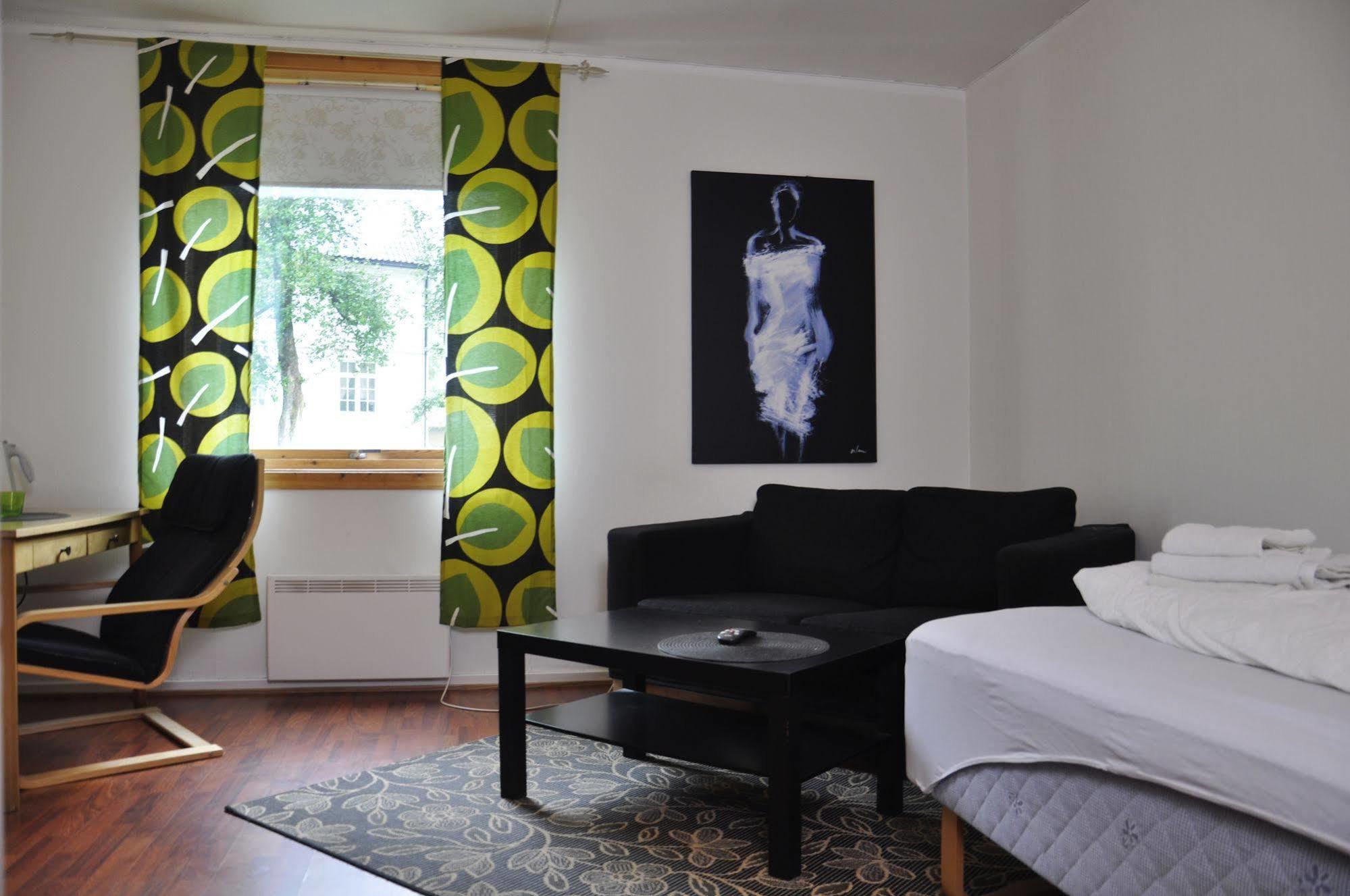 Svartisen Apartments Glomfjord Экстерьер фото