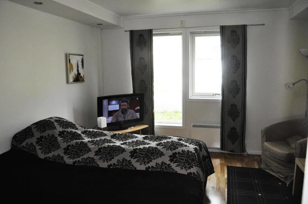 Svartisen Apartments Glomfjord Экстерьер фото