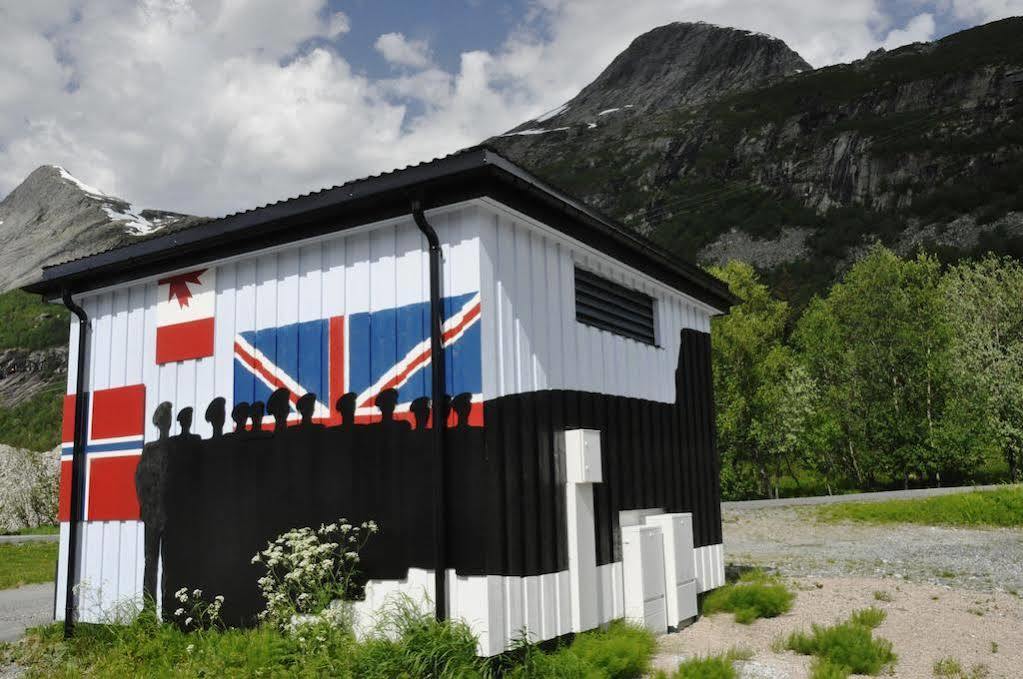 Svartisen Apartments Glomfjord Экстерьер фото